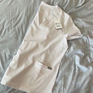 Figs white Scrub top